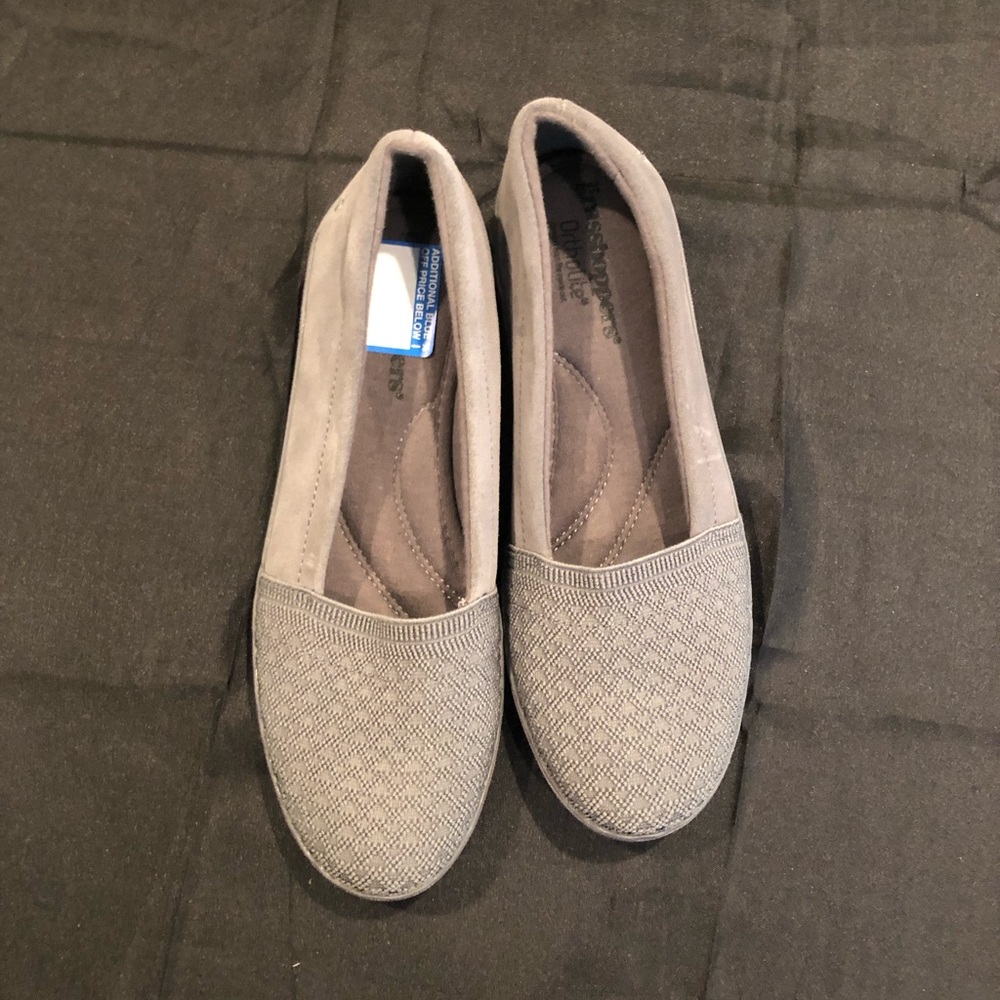 Grasshoppers Women's Taupe Knit Slip-On Flats with Cushioned Insole